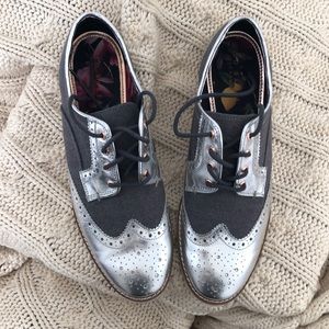 TED BAKER SILVER GRAY SNEAKERS DRESS SHOES